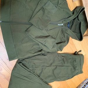 Women’s Ambiance sweatsuit khacki green size M